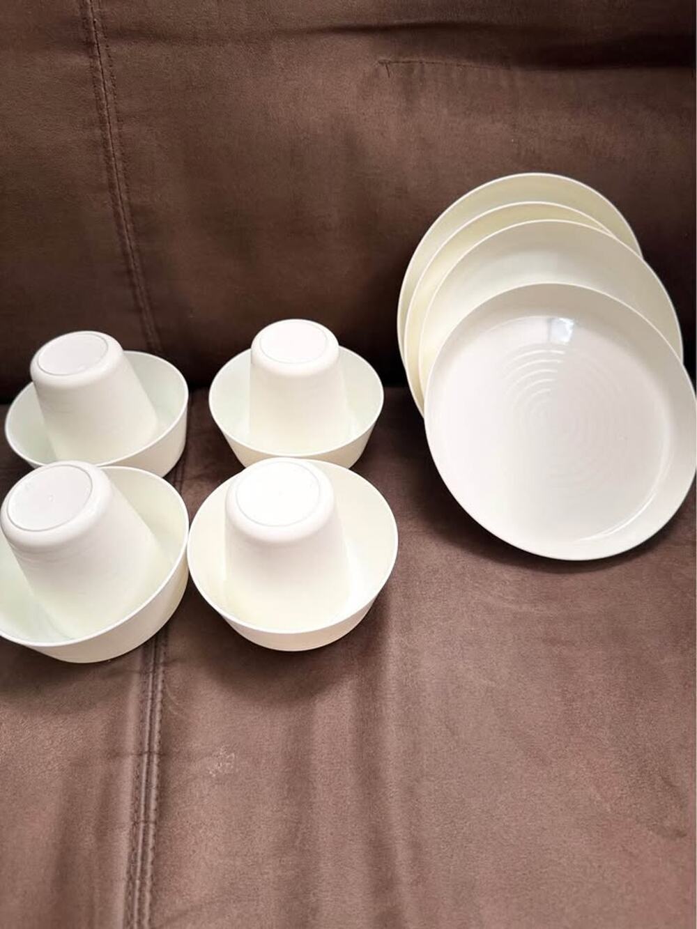 IKEA NEW WHITE 12 pc  Kids Toddler Plastic Dinnerware Set - Plates, Bowls, Cups